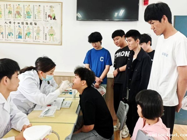 图片-“弘扬自强与助残精神，凝聚团结奋进力量”——我校成功举办第 35 个全国助残日暨  校园开放日活动